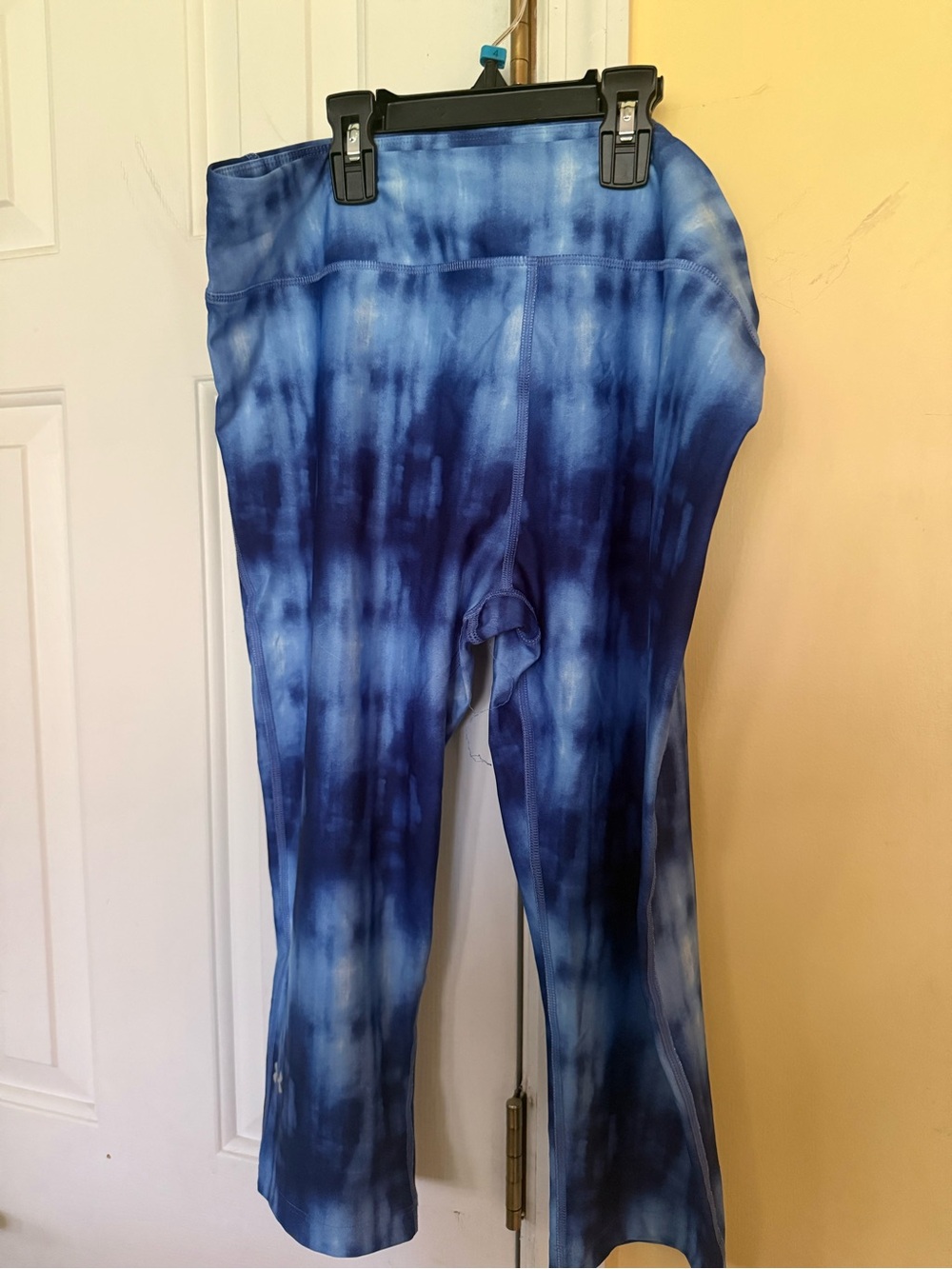 Under Armour ladies Navy & Light Blue Tie-Dye Leggings